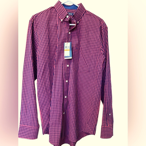 IZOD Men's‎ Shirt NWT. Blue/Rasp Check Size Small - Picture 1 of 3